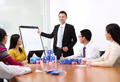 瑞鹰柯以人为本丨以人为本